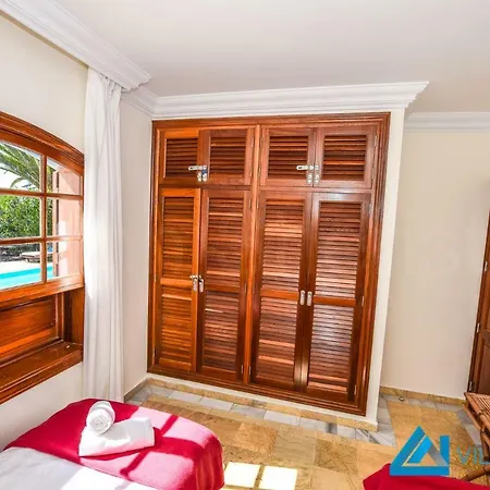 فيلة Valentina - Lh156 By Now Ltd بلايا بلانكا